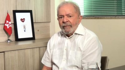 O ex-presidente Luiz Incio Lula da Silva durante transmisso nas redes sociais Imagem: Reproduo/YouTube