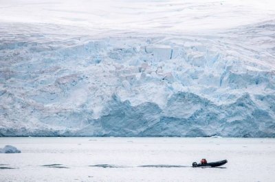 Geleira na Antrtica: estima-se que vastas quantidades de metano estejam armazenadas sob o mar do continente geladoJonne Roriz/VEJA   Leia mais em: https://veja.abril.com.br/mundo/aquecimento-global-cientistas-descobrem-vazamento-de-metano-na-antart