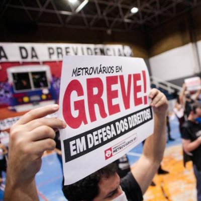 27.jul.2020 - Metrovirios de So Paulo exibem cartazes de greve Imagem: PAULO IANNONE/FRAMEPHOTO/ESTADO CONTEDO