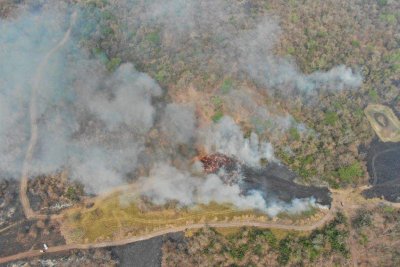 Fumaa em incndio de queimada no Pantanal. (Foto: Gustavo Figuroa/SOS Pantanal)