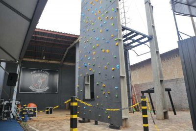Torre de rapel para treinamento ttico dos policiais de Mato Grosso do Sul. (Foto: Paulo Francis)