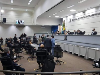 Vereadores no plenrio durante sesso na Cmara Municipal. (Foto: Assecom  Cmara)