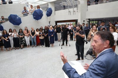 Gerson participa de homenagem �s m�es na ALEMS e destaca uni�o familiar como legado